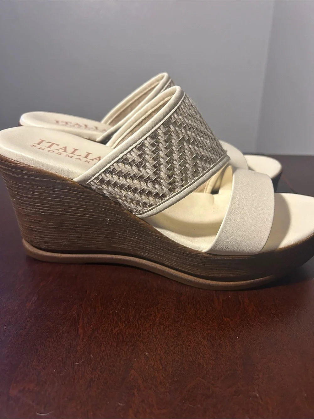 Italian Shoemakers Cream Woven Strap Slide Sandals
